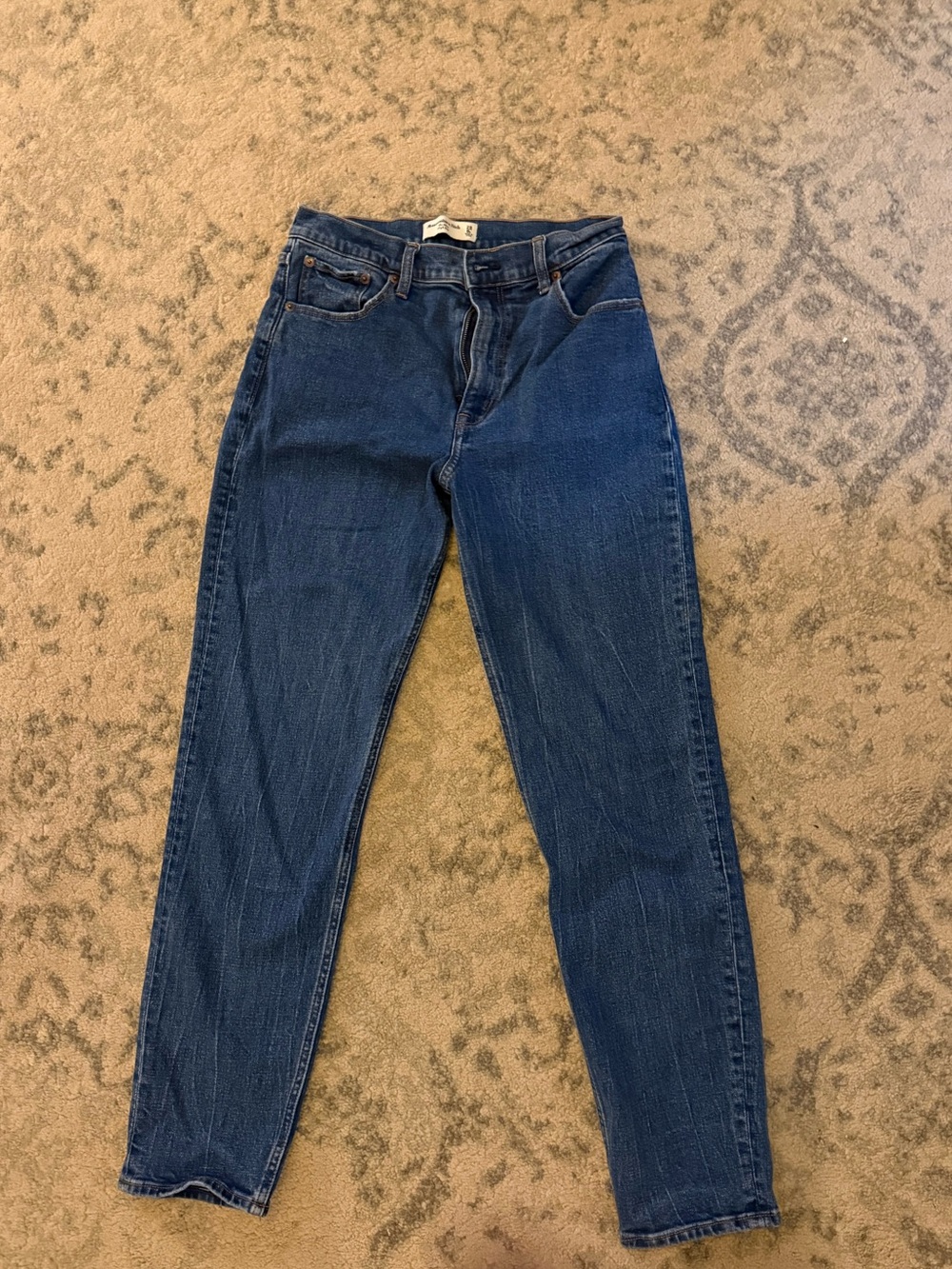 Abercrombie & Fitch The Mom High Rise Jeans Medium Wash Size 28/6 Long